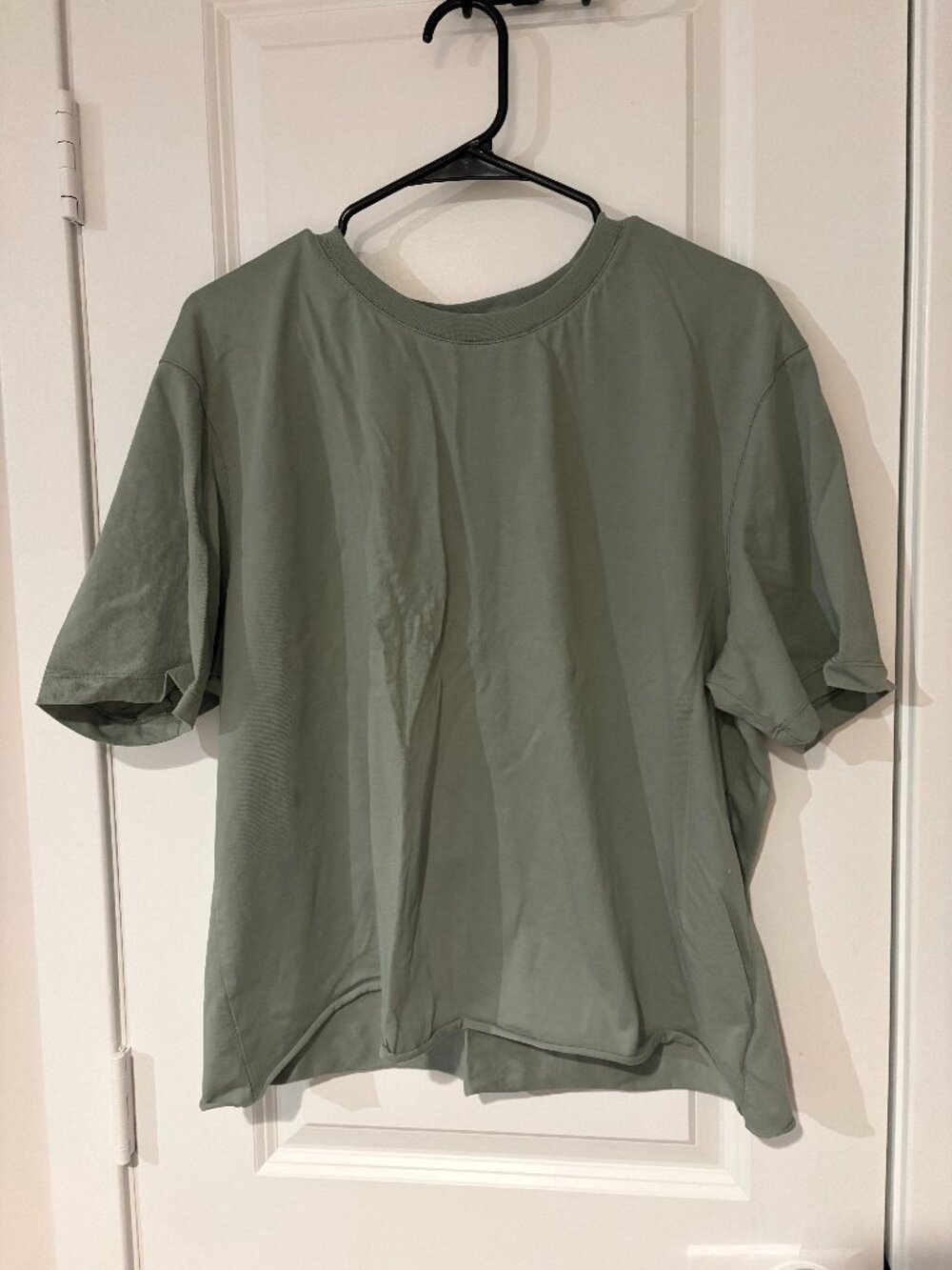 Zara Men's Size XL Short Sleeve Cropped Sea-foam Green T-Shirt